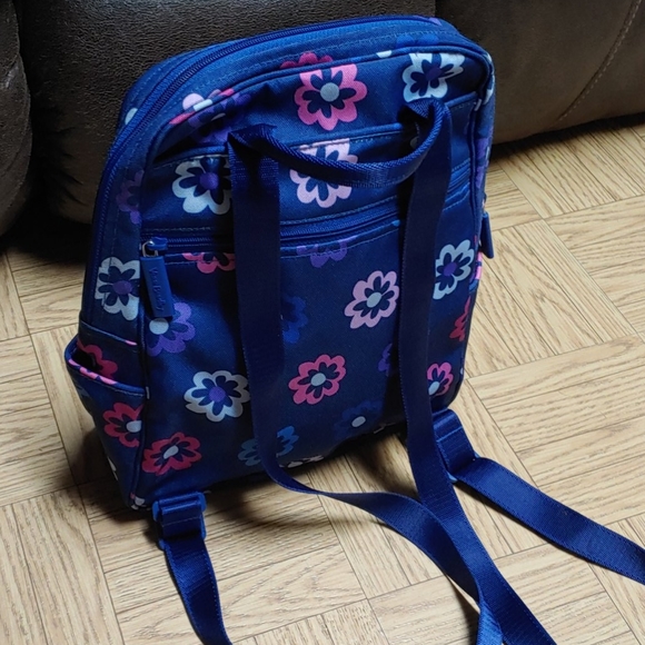 Vera Bradley backpack purse - Picture 4 of 8